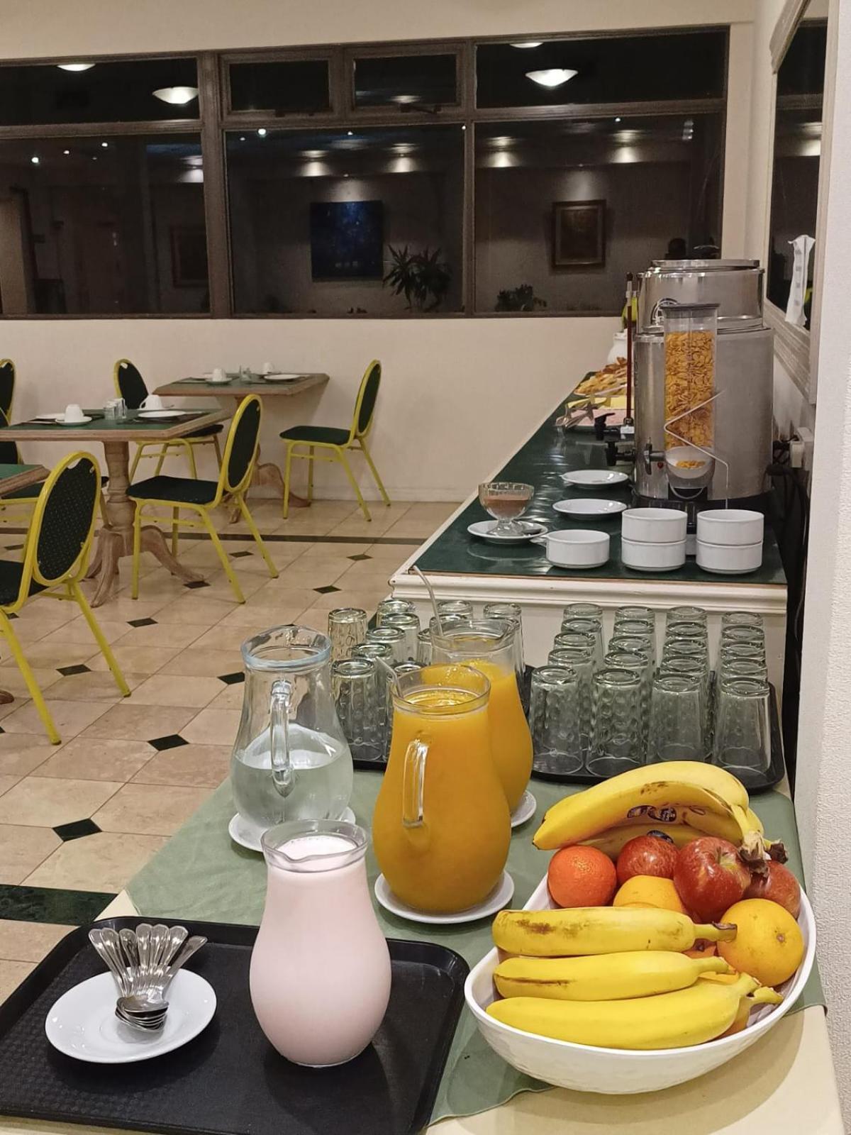 בואנוס איירס Atlas Tower Hotel מראה חיצוני תמונה