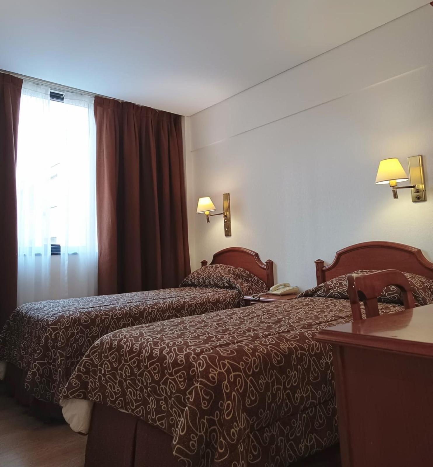 בואנוס איירס Atlas Tower Hotel מראה חיצוני תמונה
