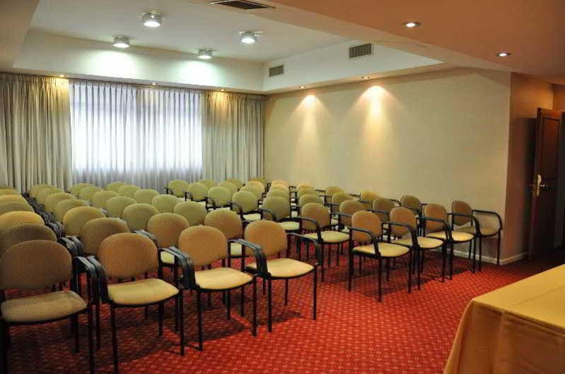 בואנוס איירס Atlas Tower Hotel מראה חיצוני תמונה